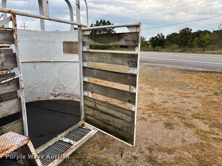 image for item EO4481 1968 Hale  livestock trailer