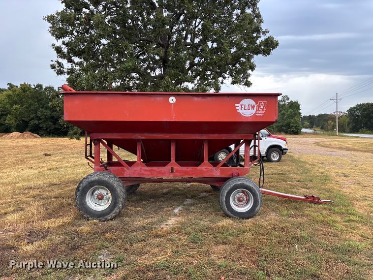 image for item EO4484 E-Z Trail Flow E-Z 300 grain cart