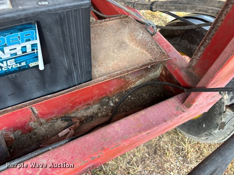 image for item EO4484 E-Z Trail Flow E-Z 300 grain cart