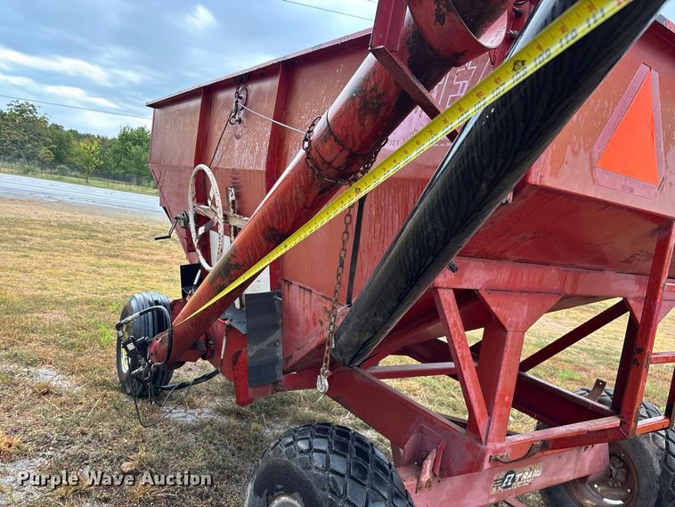 image for item EO4484 E-Z Trail Flow E-Z 300 grain cart