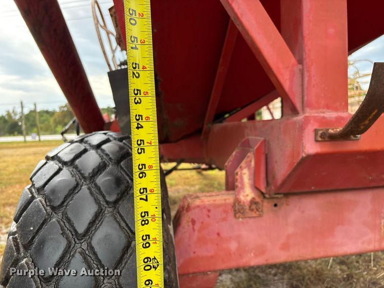 image for item EO4484 E-Z Trail Flow E-Z 300 grain cart