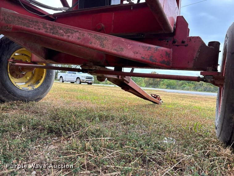 image for item EO4484 E-Z Trail Flow E-Z 300 grain cart