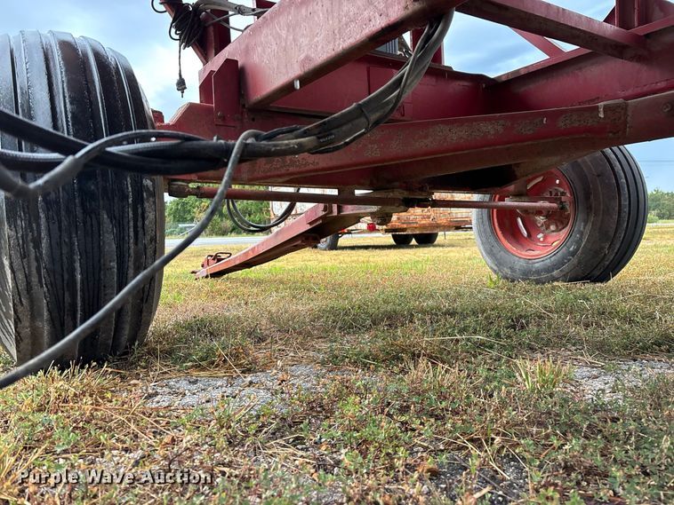 image for item EO4484 E-Z Trail Flow E-Z 300 grain cart