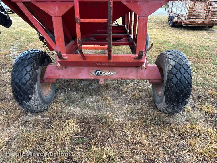 image for item EO4484 E-Z Trail Flow E-Z 300 grain cart