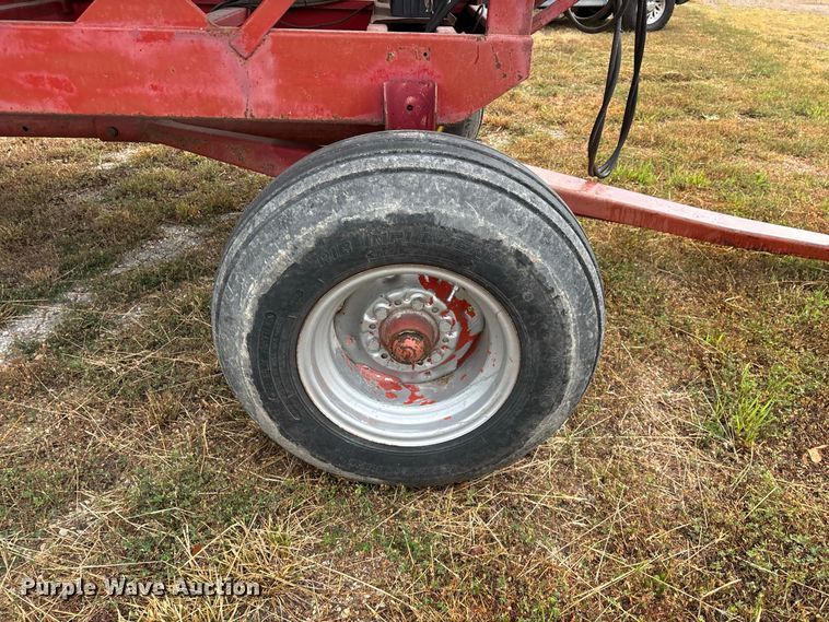 image for item EO4484 E-Z Trail Flow E-Z 300 grain cart