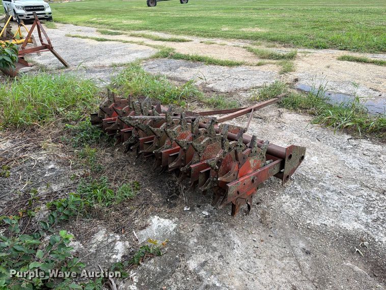 image for item EO8703 Rogers Aerator 590 aerator
