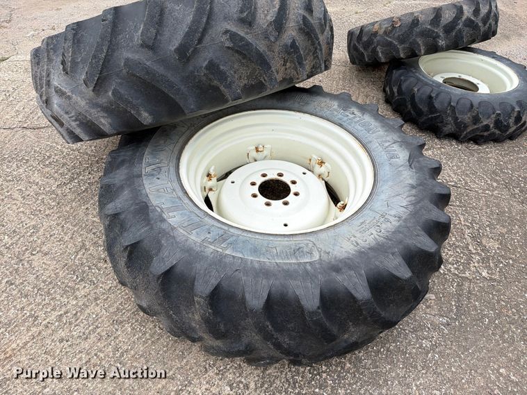image for item EO8707 (4) tires and wheels