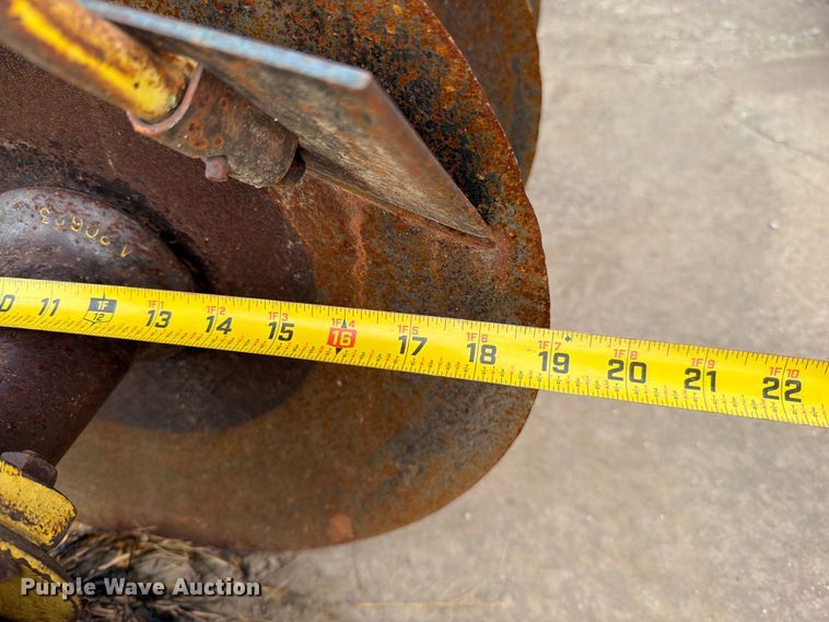 image for item EO8714 John Deere T0210 double off-set disk