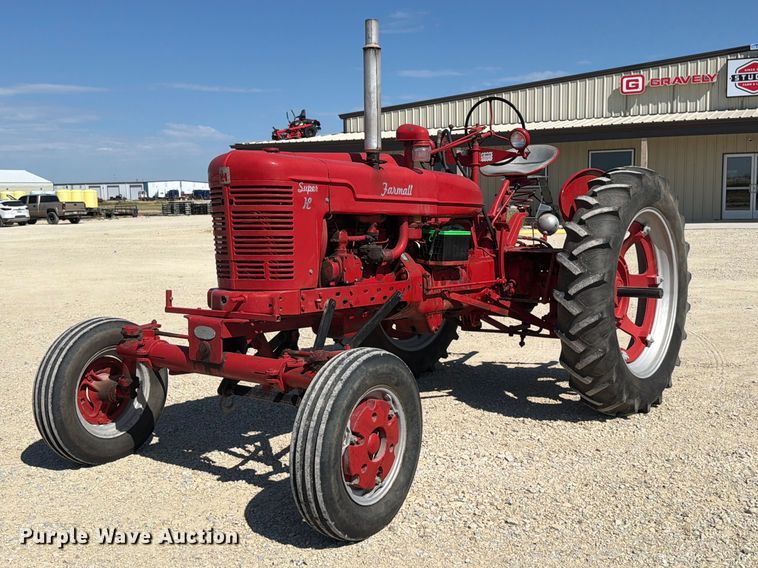 1953 International Harvester Farmall Super H tractor
