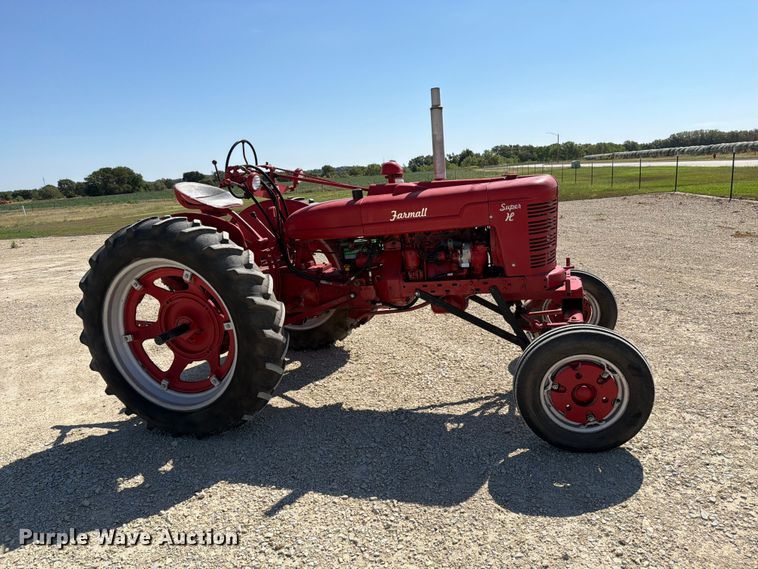 image for item EP7512 1953 International Harvester Farmall Super H tractor