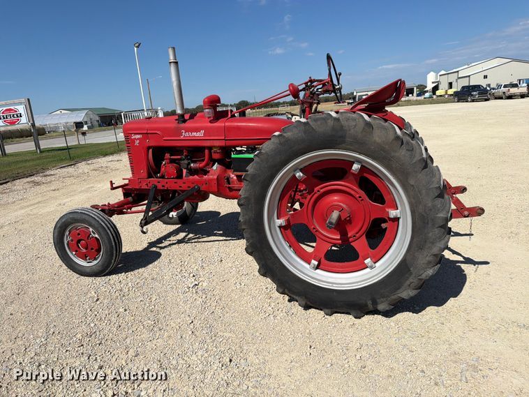 image for item EP7512 1953 International Harvester Farmall Super H tractor