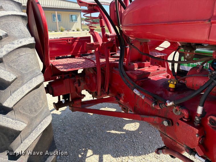 image for item EP7512 1953 International Harvester Farmall Super H tractor