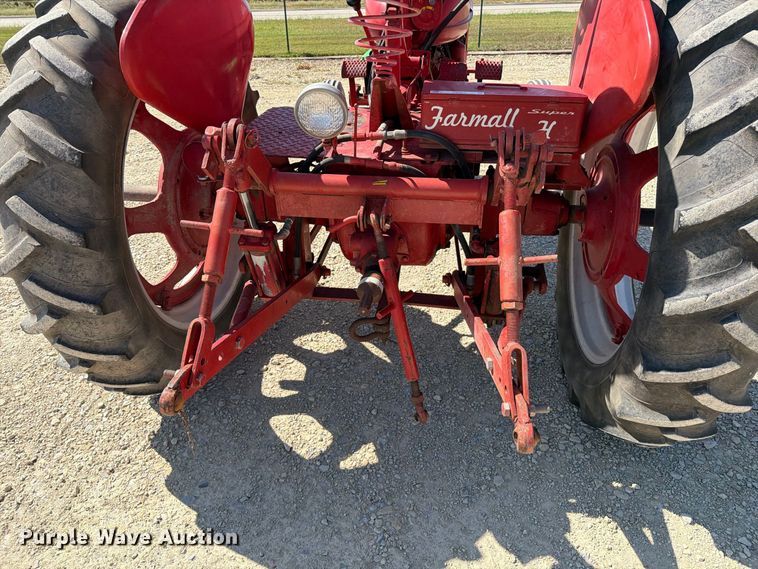 image for item EP7512 1953 International Harvester Farmall Super H tractor
