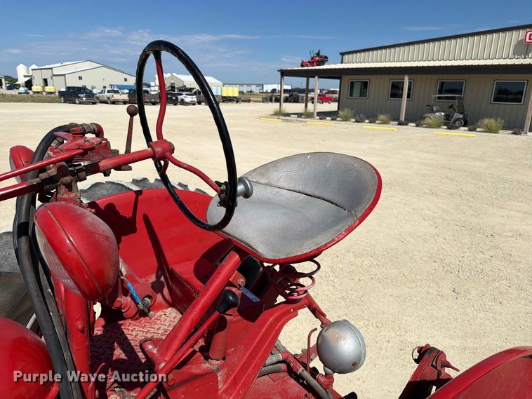 image for item EP7512 1953 International Harvester Farmall Super H tractor
