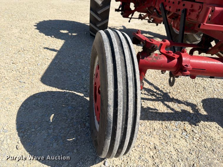image for item EP7512 1953 International Harvester Farmall Super H tractor