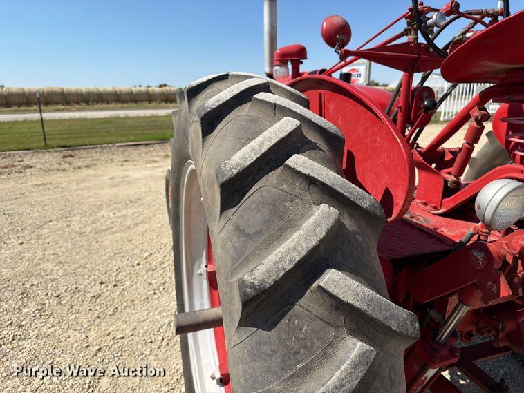 image for item EP7512 1953 International Harvester Farmall Super H tractor