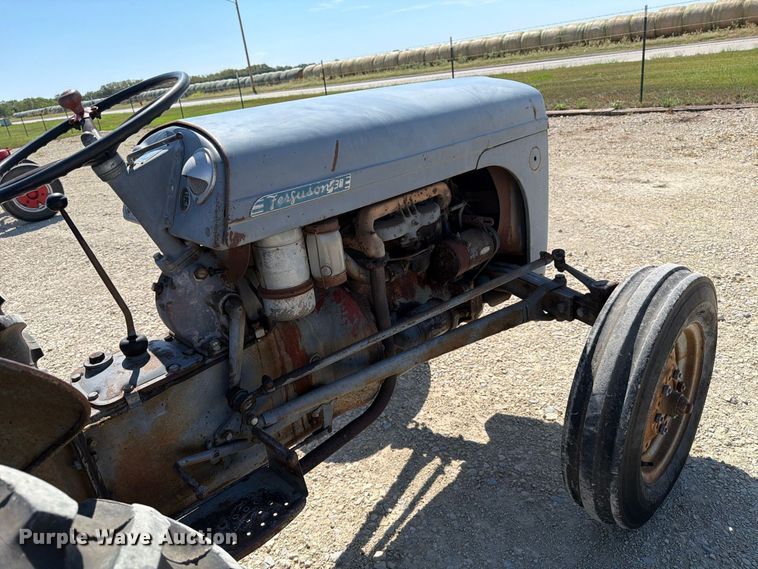 image for item EP7513 1954 Ferguson TO-30 tractor