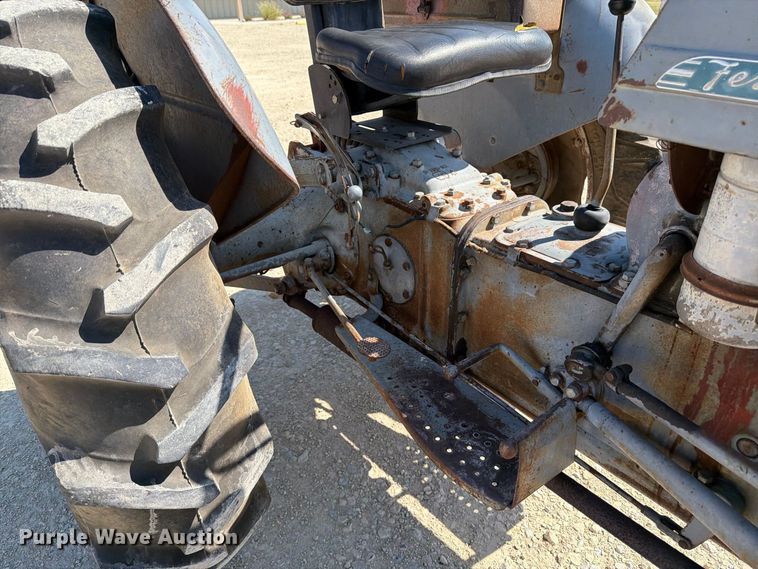 image for item EP7513 1954 Ferguson TO-30 tractor