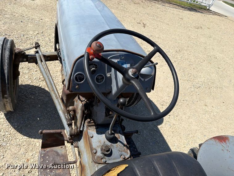image for item EP7513 1954 Ferguson TO-30 tractor