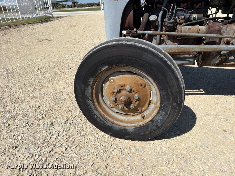 image for item EP7513 1954 Ferguson TO-30 tractor