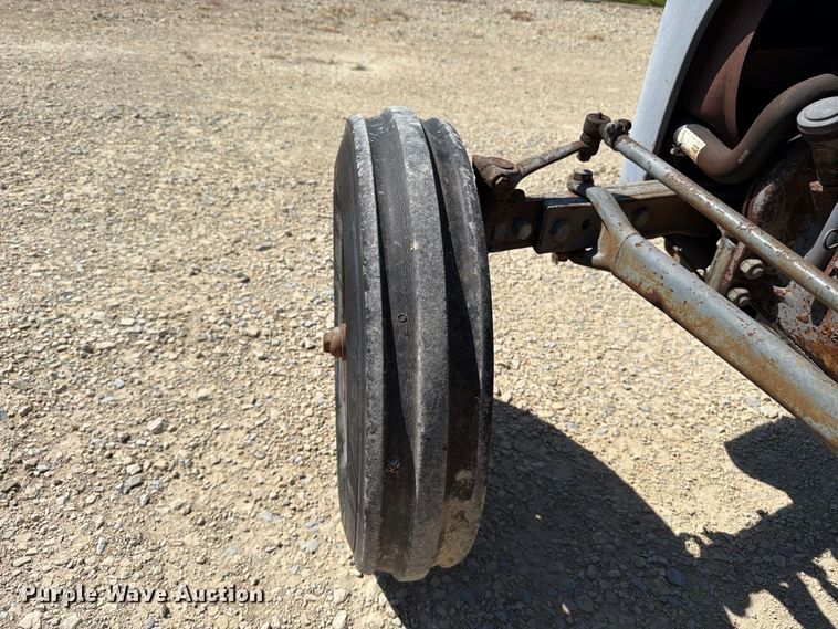image for item EP7513 1954 Ferguson TO-30 tractor