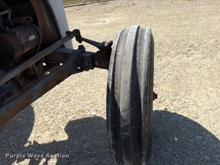 image for item EP7513 1954 Ferguson TO-30 tractor