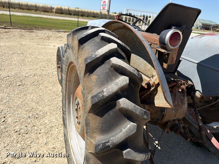 image for item EP7513 1954 Ferguson TO-30 tractor