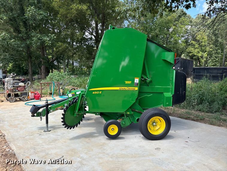 image for item ER3233 2023 John Deere 450E Round Baler