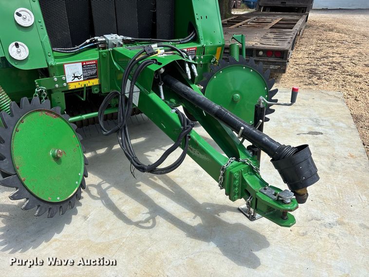 image for item ER3233 2023 John Deere 450E Round Baler
