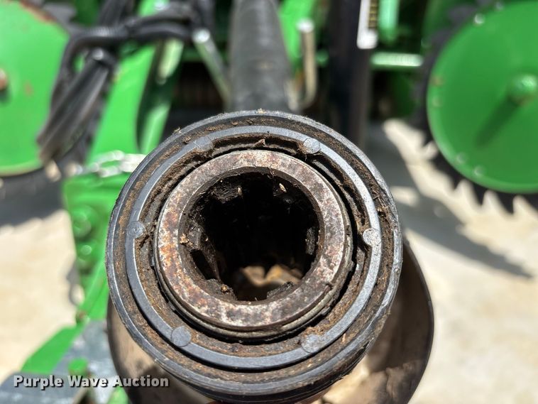 image for item ER3233 2023 John Deere 450E Round Baler