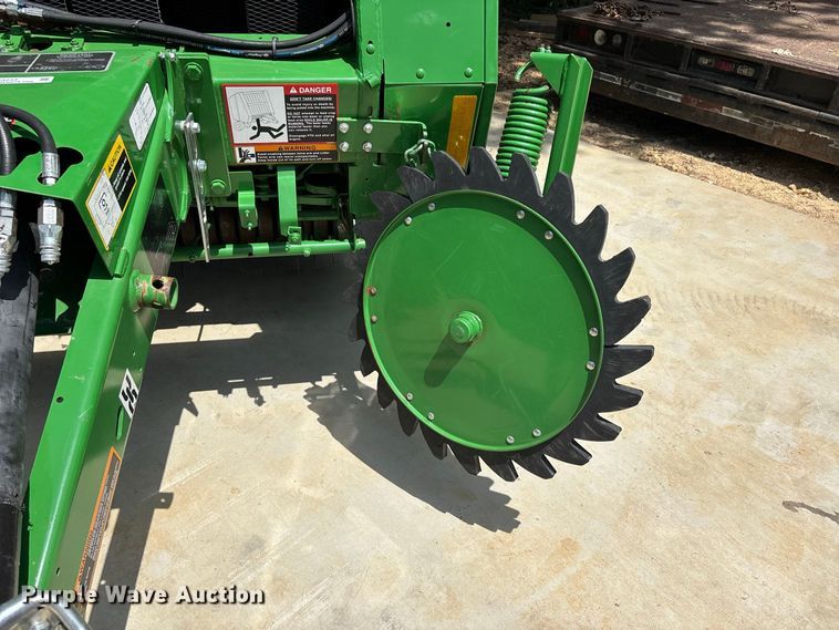 image for item ER3233 2023 John Deere 450E Round Baler
