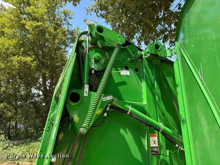 image for item ER3233 2023 John Deere 450E Round Baler