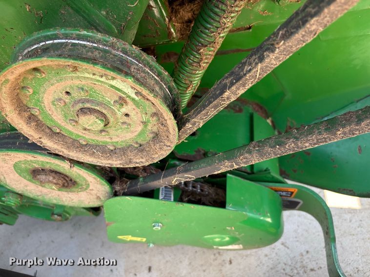 image for item ER3233 2023 John Deere 450E Round Baler