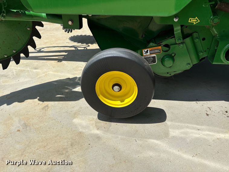 image for item ER3233 2023 John Deere 450E Round Baler
