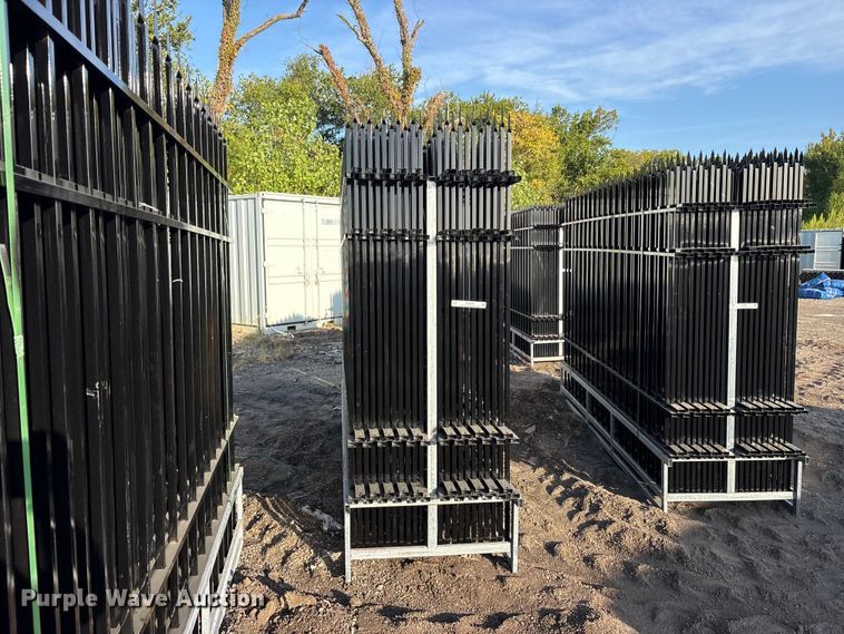 image for item ES8056 (22) 2024 EINGP F10 fence panels