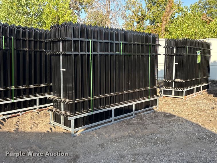 (22) 2024 EINGP F10 fence panels