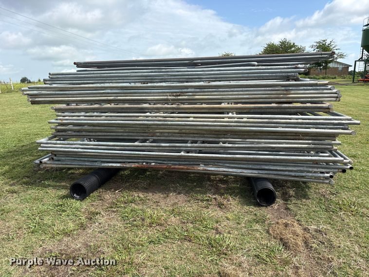 image for item ET0316 Approximately 33 Noble corral panel