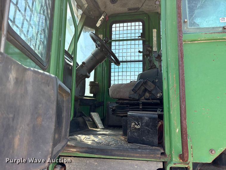 image for item ET0321 2012 John Deere 648H skidder