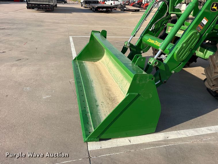 image for item ET0375 2023 John Deere 6135E MFWD tractor