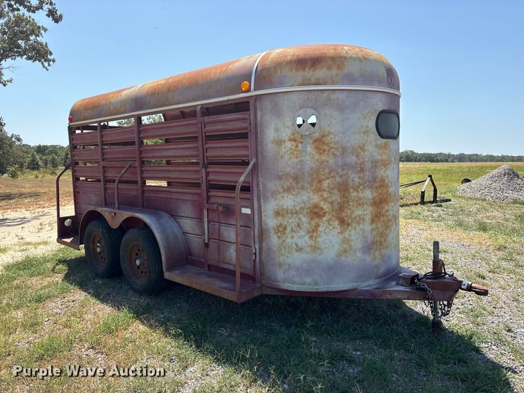 image for item ET0405 2004 W-W Trailer Manufacturers livestock trailer