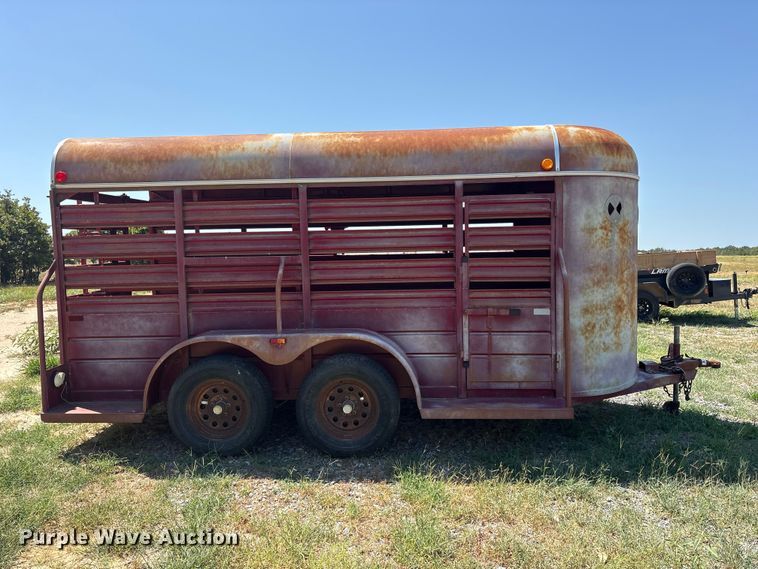 image for item ET0405 2004 W-W Trailer Manufacturers livestock trailer