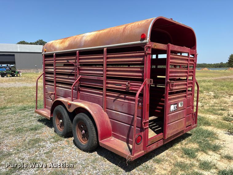 image for item ET0405 2004 W-W Trailer Manufacturers livestock trailer