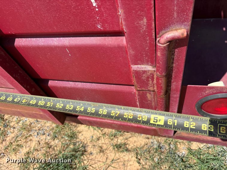 image for item ET0405 2004 W-W Trailer Manufacturers livestock trailer
