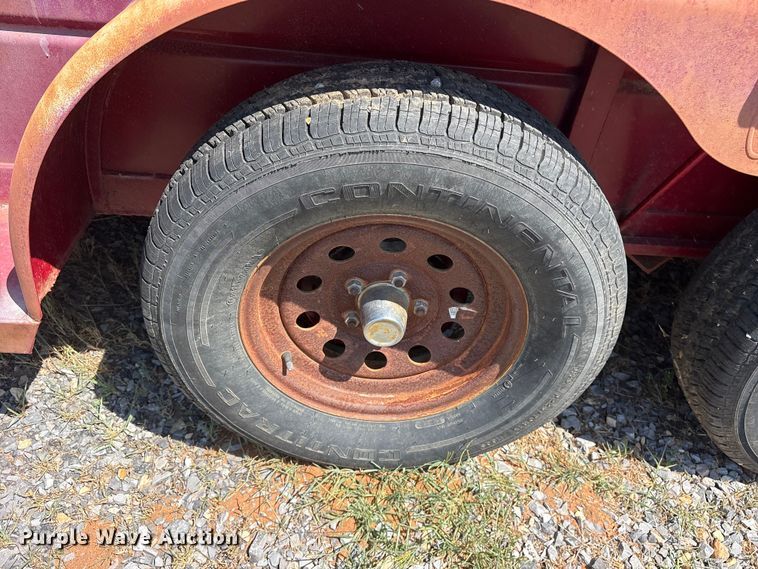 image for item ET0405 2004 W-W Trailer Manufacturers livestock trailer