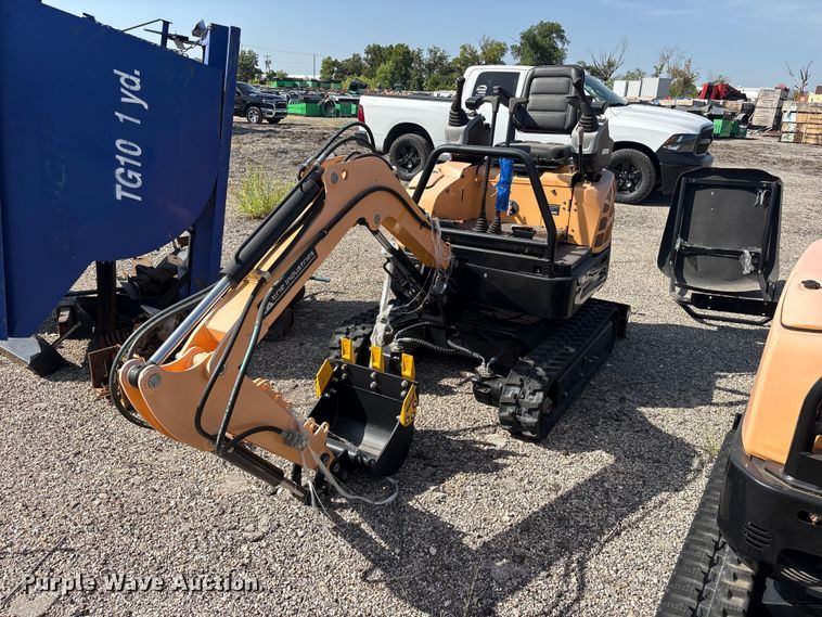 2024 Erie EM15 mini excavator