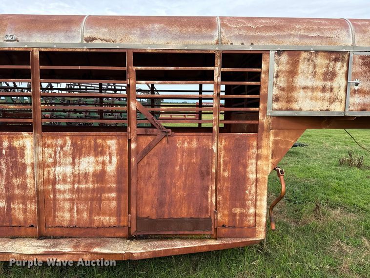 image for item ET6354 Chief's Trailer Mfg. livestock trailer