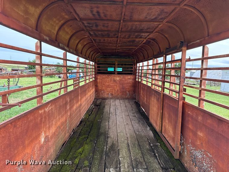 image for item ET6354 Chief's Trailer Mfg. livestock trailer