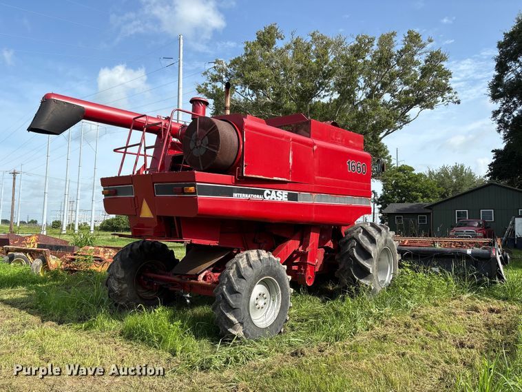image for item EU0708 Case IH 1660 RWA combine