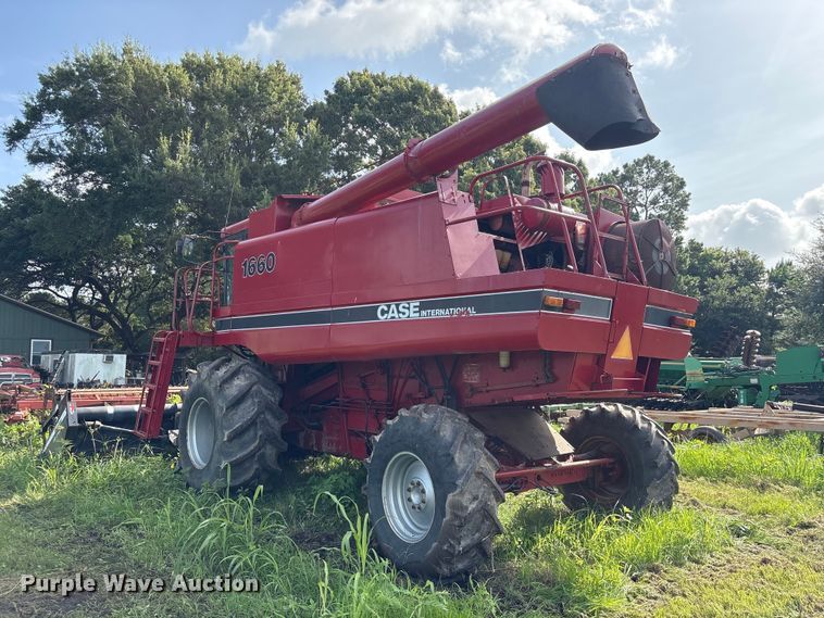 image for item EU0708 Case IH 1660 RWA combine