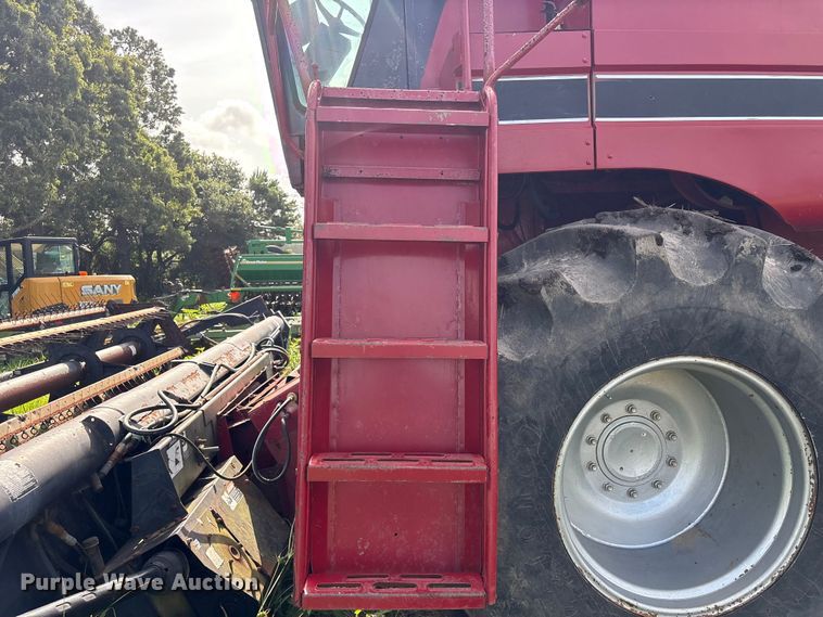 image for item EU0708 Case IH 1660 RWA combine